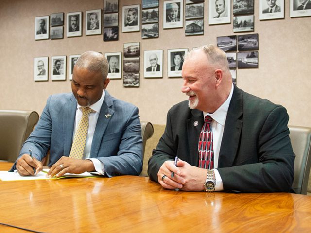 SIU, Shawnee Community College sign agreement for students to earn two degrees